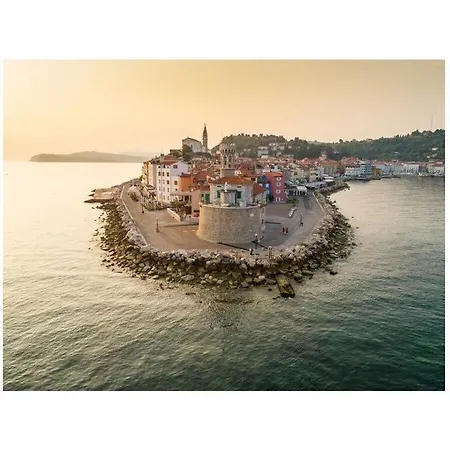 Počitniška hiša Kocevar 4 Comfortable Portoroz