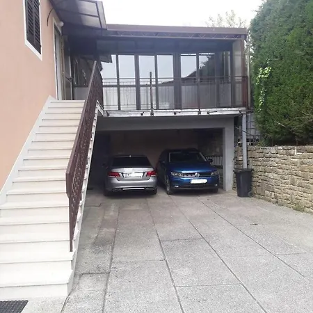 Kocevar 4 Comfortable *