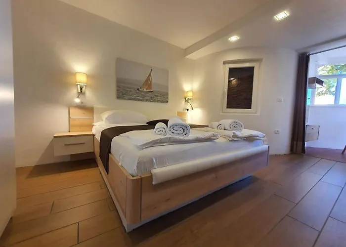 Kocevar 4 Comfortable *