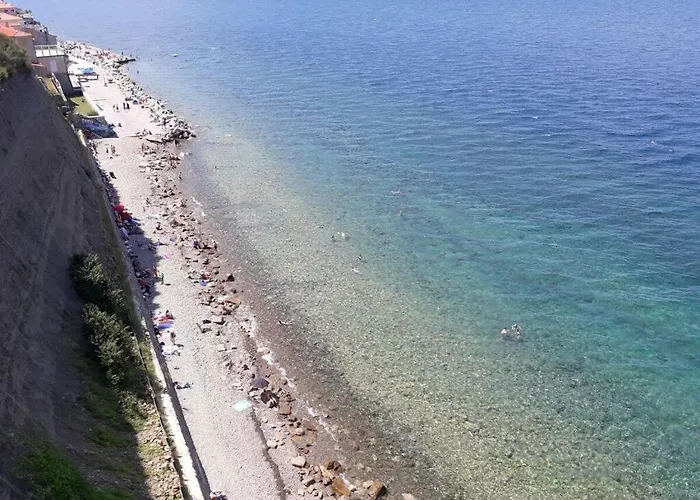 Kocevar 4 Comfortable *